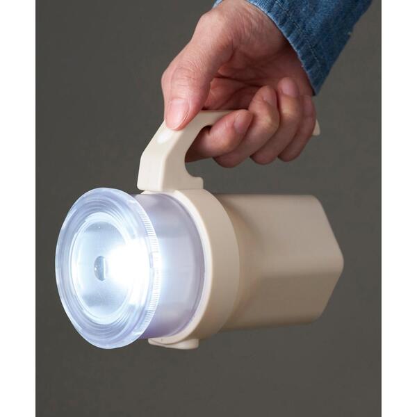 備えて安心 単1形から単4形まで使えるハンディライト